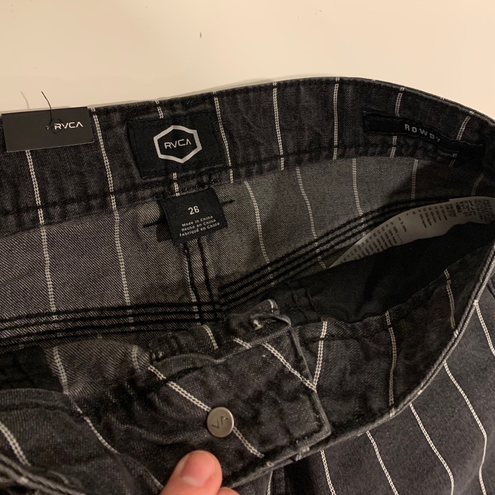 rvca rowdy mini skirt - Picture 3 of 3